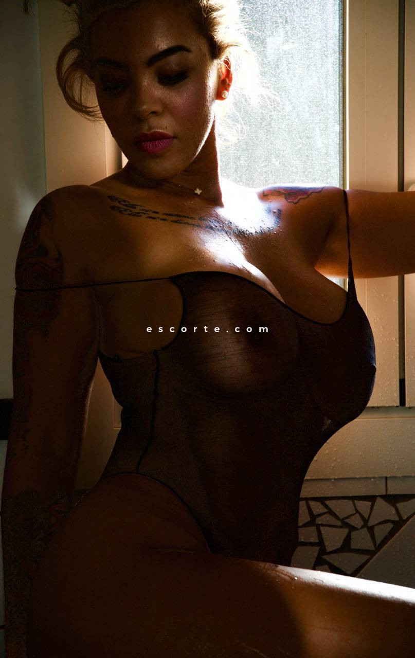je cherche plan cul escort Cannes Clara_francaise